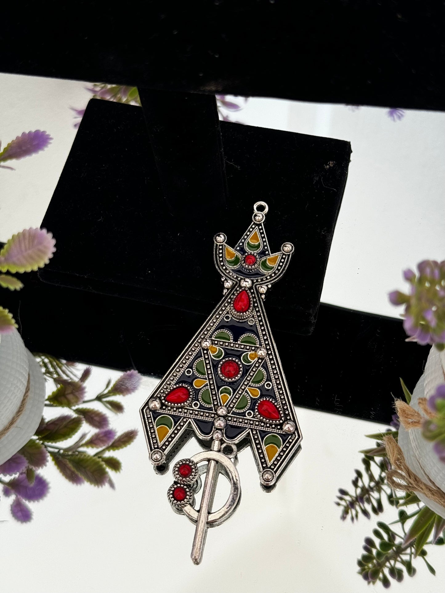 Brooch